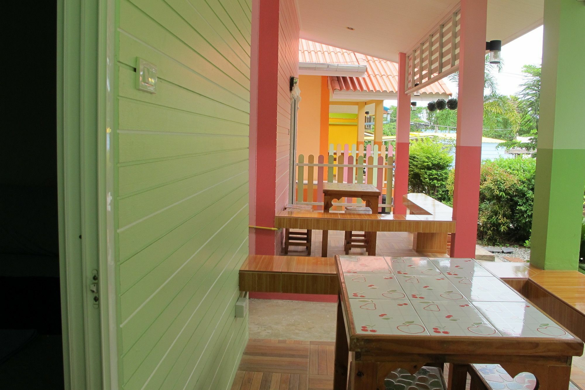 Thippawan Bungalow Ко-Сичанг Экстерьер фото